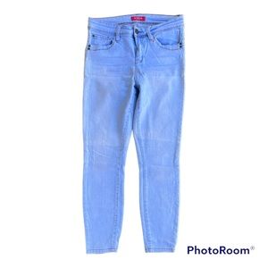 GUESS Size 29 light blue jeans